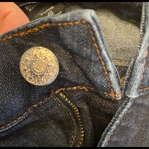 Never worn, WHITE HOUSE BLACK MARKET Jeans size 6S